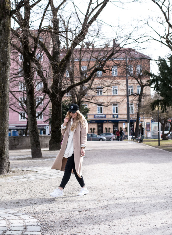 Camel Coat gucci Marmont