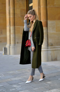 Montag Outfit: Karl Bag & Wollmantel