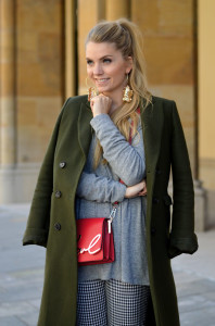 Montag Outfit: Karl Bag & Wollmantel